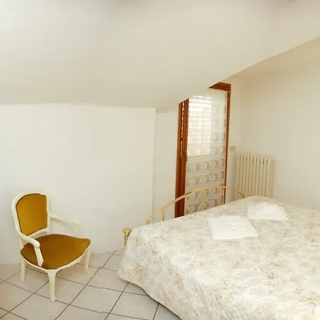 Il Gruccione Bed & Breakfast Sant'Omero Exterior photo